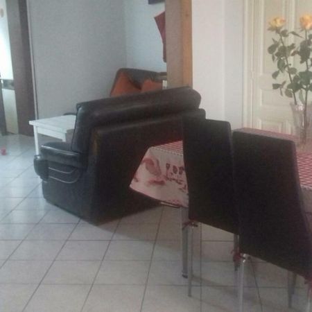 Maison A Partager Apartment Troyes Exterior photo